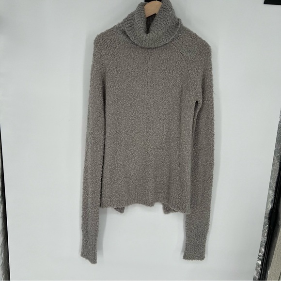Anna Quan Turtleneck Open Back Wool Sweater - Picture 2 of 16